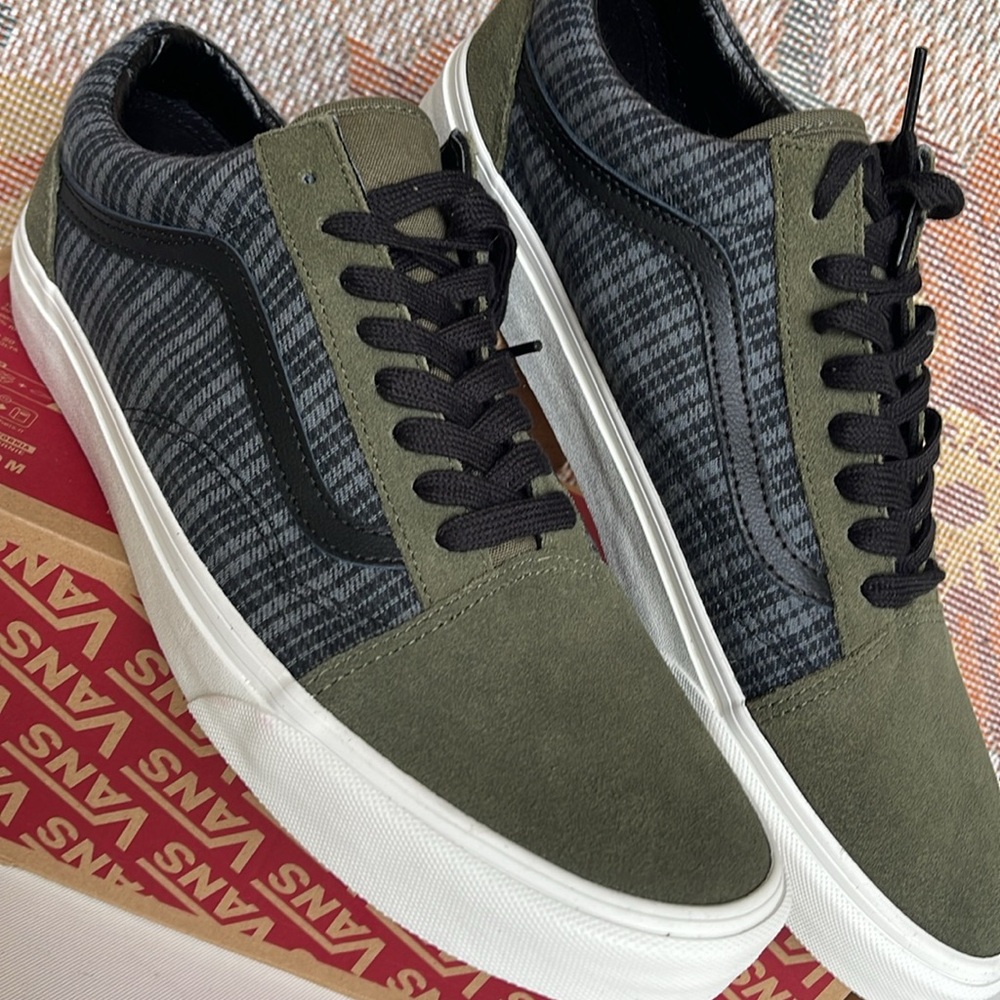 Vans WMNS Old Skool
Grunge Plaid Multi
VN000CP5BMB
Sneakers - Picture 9 of 16